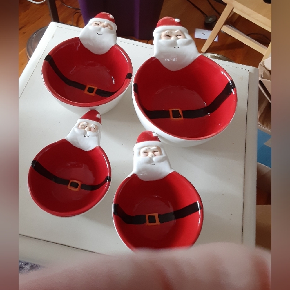 The Bake Shop Christmas Santa Measuring Cups